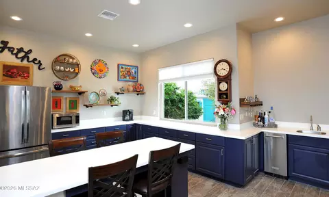 Kitchen - 10560 E Pinal Vis, Tucson, AZ 85730 photo 5 of 9