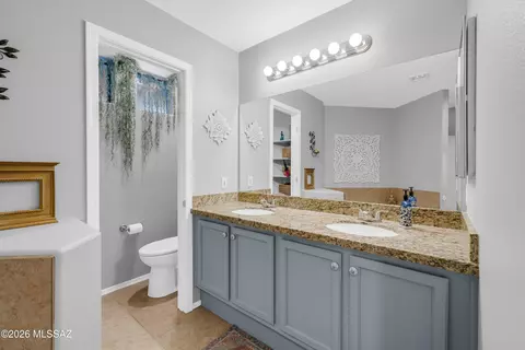 Bath - 9908 E Shadow Glen Ct, Tucson, AZ 85748 photo 1 of 3