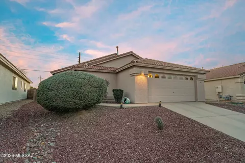 Exterior - 9908 E Shadow Glen Ct, Tucson, AZ 85748 photo 3 of 6