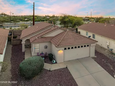 View/Area - 9908 E Shadow Glen Ct, Tucson, AZ 85748 photo 3 of 6