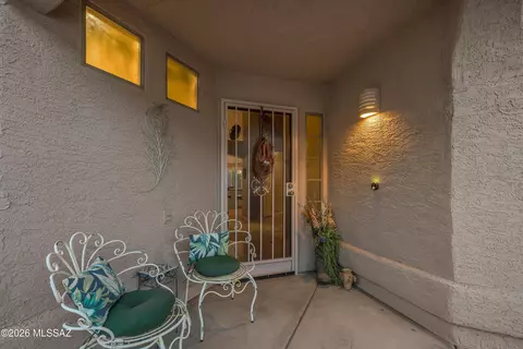 Exterior - 9908 E Shadow Glen Ct, Tucson, AZ 85748 photo 4 of 6