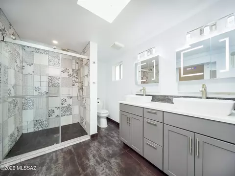 Bath - 4033 E 3rd St, Tucson, AZ 85711 photo 4 of 4