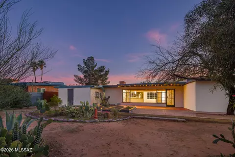 Exterior - 4033 E 3rd St, Tucson, AZ 85711 photo 7 of 10