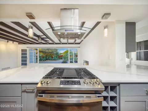 Kitchen - 4033 E 3rd St, Tucson, AZ 85711 photo 3 of 4