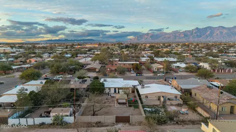 View/Area - 316 E Lester St, Tucson, AZ 85705 photo 7 of 7