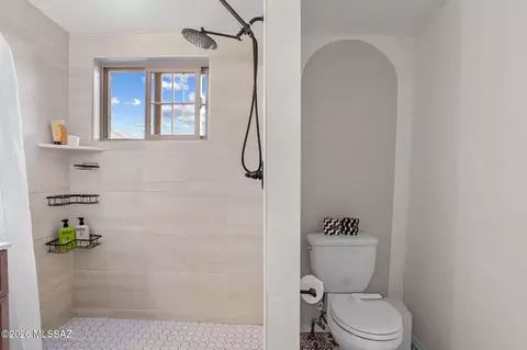 Bath - 316 E Lester St, Tucson, AZ 85705 photo 1 of 4