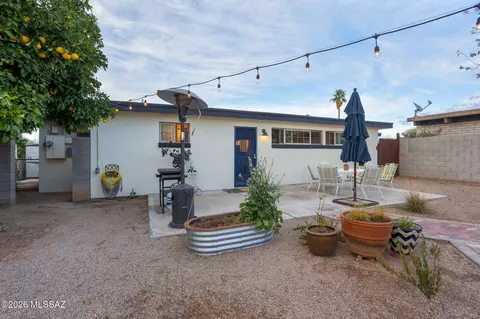Exterior - 316 E Lester St, Tucson, AZ 85705 photo 3 of 5