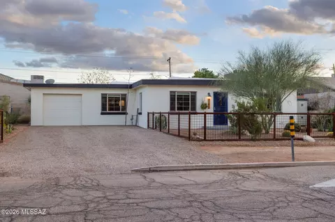 Exterior - 316 E Lester St, Tucson, AZ 85705 photo 1 of 5