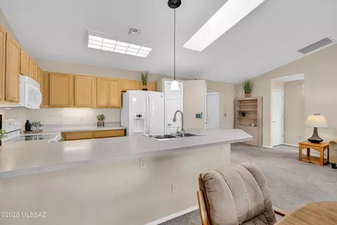 Kitchen - 7259 E Maritime Dr, Tucson, AZ 85756 photo 1 of 5