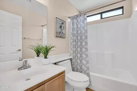 Bath - 7259 E Maritime Dr, Tucson, AZ 85756 photo 2 of 2