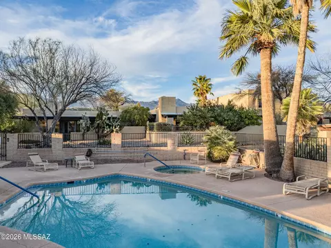 Exterior - 6941 E Rivercrest Rd, Tucson, AZ 85750 photo 10 of 12