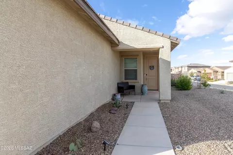 6860 W Jadewood Ln, Tucson, AZ 85757