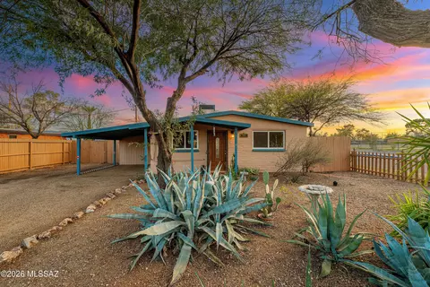 4402 E Waverly St, Tucson, AZ 85712