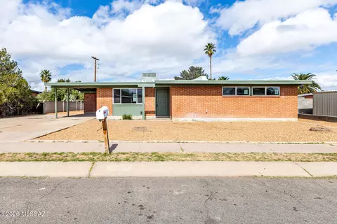 7259 Eastview Dr, Tucson, AZ 85710