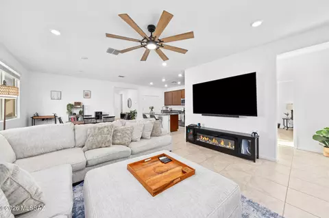 7860 S Ivy Hollow Ave, Tucson, AZ 85757