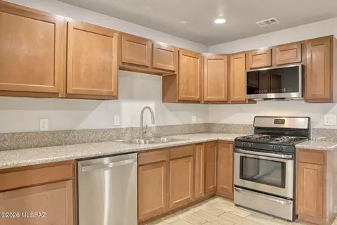 949 W Calle Aragon, Tucson, AZ 85756