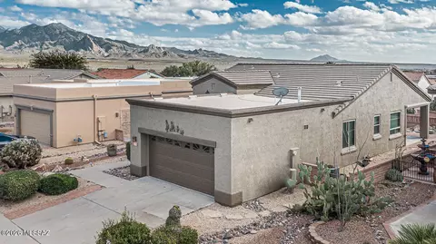 1917 W Vista Ridge Dr, Green Valley, AZ 85622