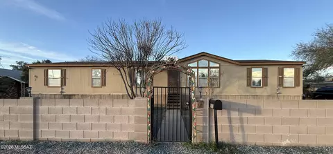 3048 W Curtis Rd, Tucson, AZ 85705