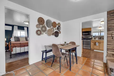 Dining - 419 Elgin Rd, Elgin, AZ 85611 photo 1 of 2