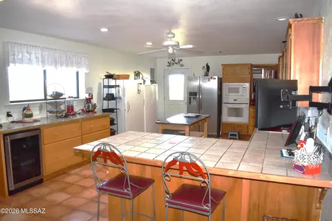Kitchen - 3760 W Valley View Ln, Willcox, AZ 85643 photo 1 of 6