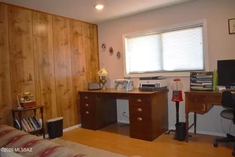 Bedroom - 3760 W Valley View Ln, Willcox, AZ 85643 photo 2 of 5