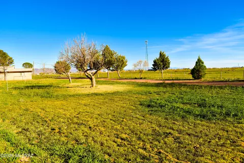 Exterior - 3760 W Valley View Ln, Willcox, AZ 85643 photo 1 of 3