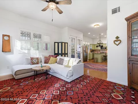 Living - 10394 E Seven Generations Way, Tucson, AZ 85747 photo 2 of 4