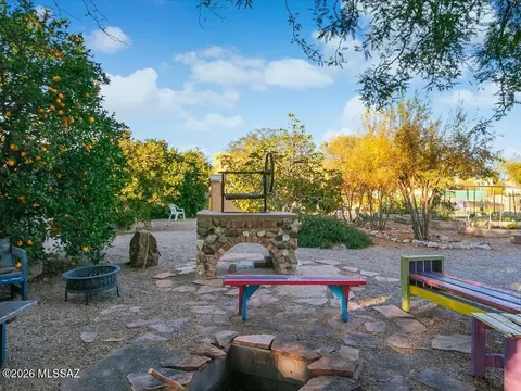 Exterior - 10394 E Seven Generations Way, Tucson, AZ 85747 photo 11 of 11