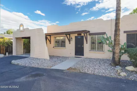4370 N Hansa Pl, Tucson, AZ 85705