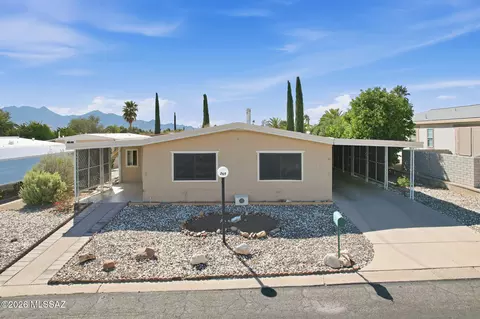 269 W Mora Dr, Green Valley, AZ 85614