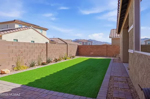 Exterior - 9785 E Copper Glance Trl, Tucson, AZ 85747 photo 6 of 7