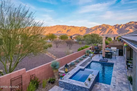 711 E Nubra Valley Pl, Oro Valley, AZ 85755