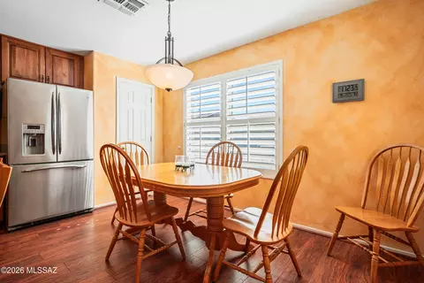 Dining - 13655 E Shadow Pines Ln, Vail, AZ 85641 photo 3 of 4