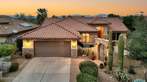 506 N Keyes Rd, Green Valley, AZ 85614
