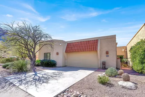 1216 E Camino Diestro, Oro Valley, AZ 85704