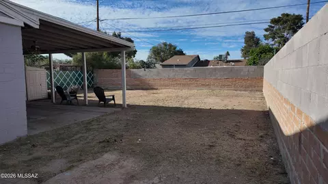 Exterior - 3723 E March Pl, Tucson, AZ 85713 photo 10 of 15