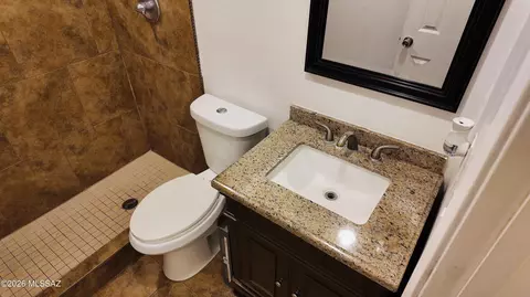 Bath - 3723 E March Pl, Tucson, AZ 85713 photo 2 of 3