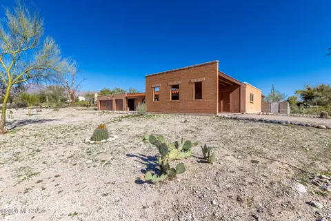 3400 N Bacobi Ave, Tucson, AZ 85750