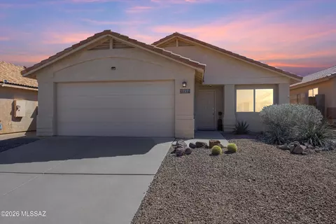 7757 S Precious Opal Dr, Tucson, AZ 85747