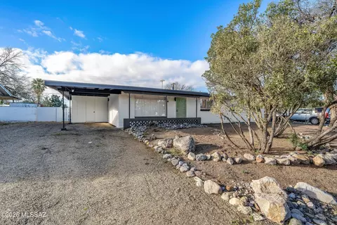 6126 E 33rd St, Tucson, AZ 85711