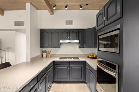 Kitchen - 8801 E Lancaster Rd, Tucson, AZ 85715 photo 3 of 4