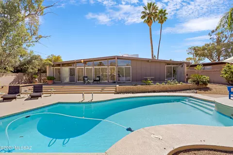 Exterior - 8801 E Lancaster Rd, Tucson, AZ 85715 photo 3 of 9