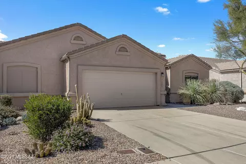 8584 S Magellan Dr, Tucson, AZ 85756