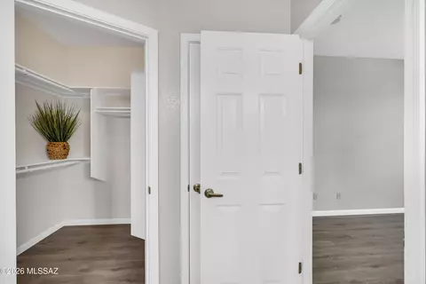 Entry Way - 8584 S Magellan Dr, Tucson, AZ 85756 photo 2 of 3