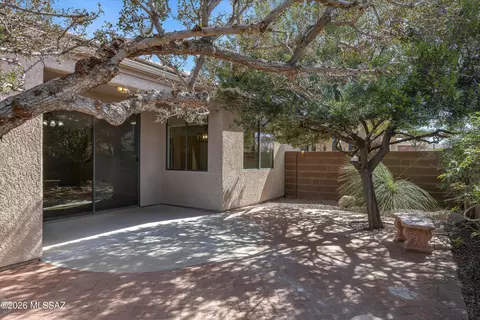Exterior - 8584 S Magellan Dr, Tucson, AZ 85756 photo 6 of 9