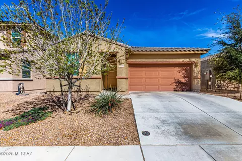 10696 W Chestnut St, Marana, AZ 85653