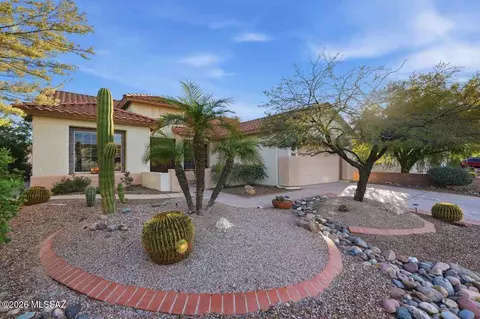 8083 W Greensleeves Way, Tucson, AZ 85743