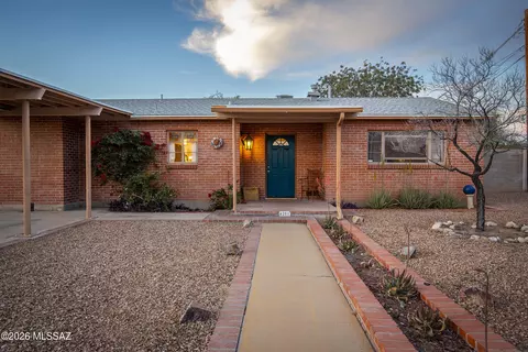 4201 E Kings Rd, Tucson, AZ 85711