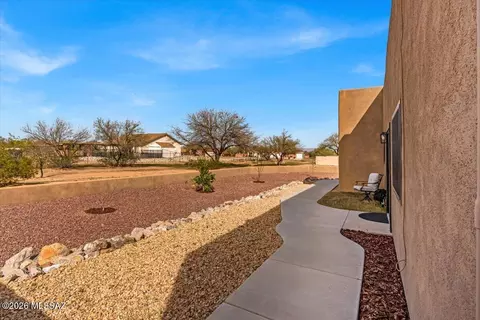 Exterior - 17686 W Star Cluster Pl, Marana, AZ 85653 photo 10 of 10