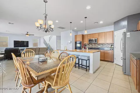 Kitchen - 331 E Refuge Loop, Vail, AZ 85641 photo 4 of 4